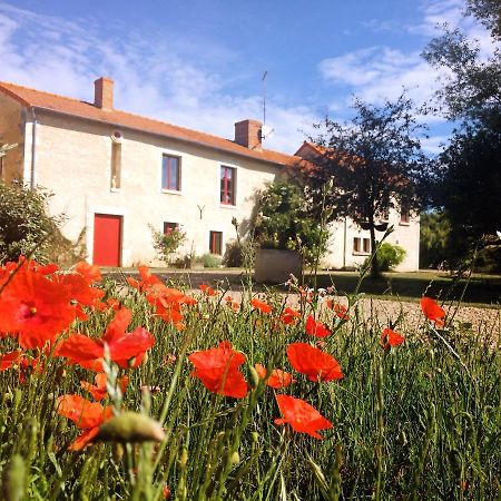 Au Repos Des Elfes Braye-sous-Faye Exterior foto
