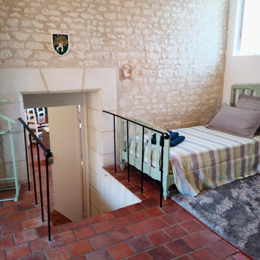 Au Repos Des Elfes Braye-sous-Faye Exterior foto