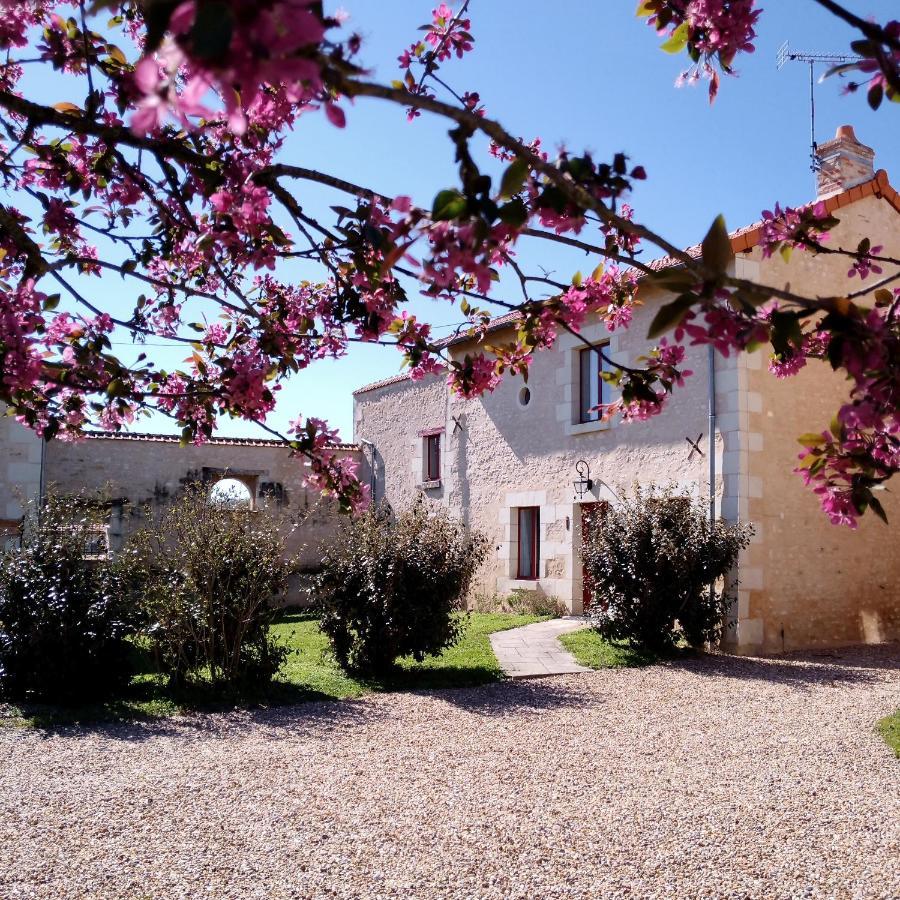 Au Repos Des Elfes Braye-sous-Faye Exterior foto